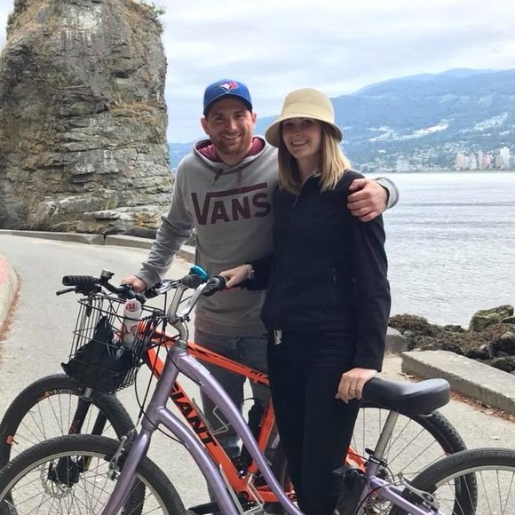 Meet your Posher, Deanna - Picture 1 of 1